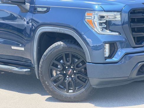 Used 2020 GMC Sierra 1500 Elevation w/ Elevation Value Package RWD image 3