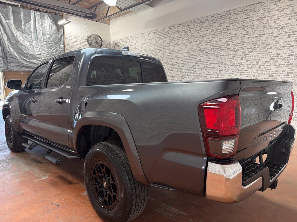 Used 2021 Toyota Tacoma SR5 RWD image 5
