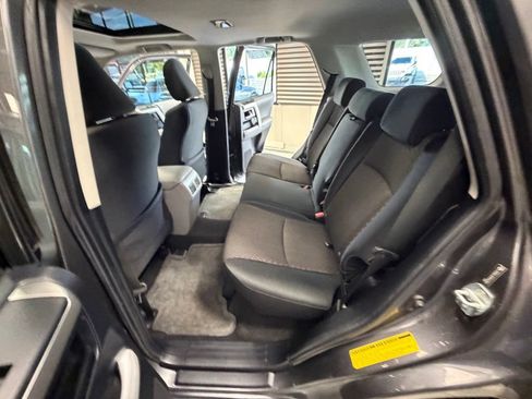 Used 2010 Toyota 4Runner SR5 AWD/4WD image 55