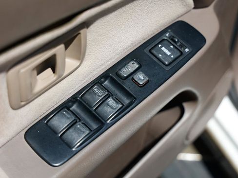 Used 2002 Toyota 4Runner SR5 RWD image 35