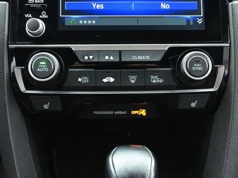 Used 2019 Honda Civic Touring image 25