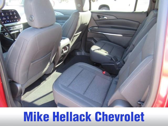 Used 2026 Chevrolet Traverse LT FWD image 19