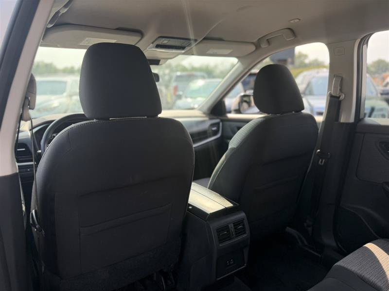 Used 2022 Nissan Rogue SV FWD image 22
