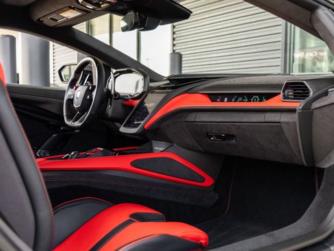 Used 2026 Lamborghini Revuelto AWD/4WD image 55