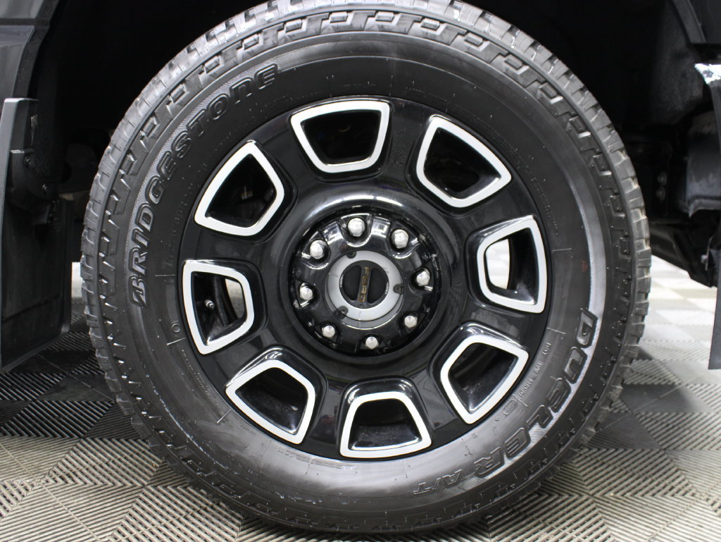 Used 2026 Ford F250 Platinum w/ FX4 Off-Road Package AWD/4WD image 13