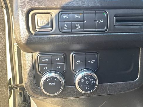 Used 2021 GMC Yukon XL AT4 w/ Rear Media and Nav Package image 28