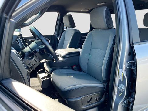 Used 2024 RAM 2500 Big Horn w/ Bed Utility Group image 19