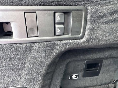 Used 2022 BMW X5 sDrive40i w/ M Sport Package image 15