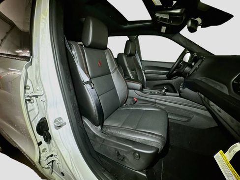 Used 2025 Dodge Durango GT AWD/4WD image 33