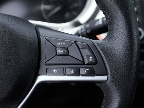 Used 2024 Nissan Kicks SR FWD image 17