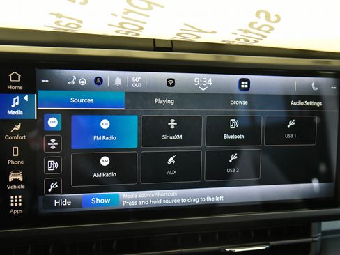 Used 2025 Jeep Wrangler Sahara image 23