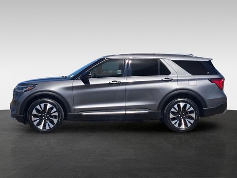 Used 2025 Ford Explorer Platinum w/ LUX Leather Package image 7