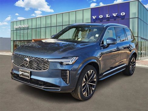 New 2026 Volvo XC90 B6 Ultra w/ Lounge Package image 26