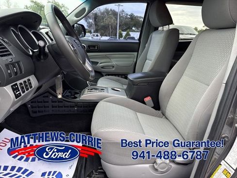 Used 2015 Toyota Tacoma PreRunner w/ SR5 Package RWD image 9