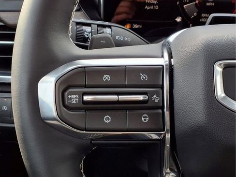 New 2026 GMC Acadia Denali w/ Super Cruise Package image 11