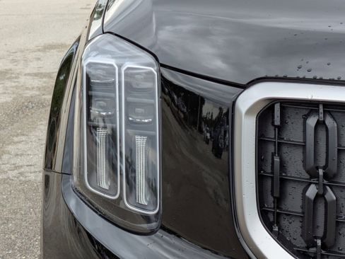 New 2025 Kia Telluride EX image 10