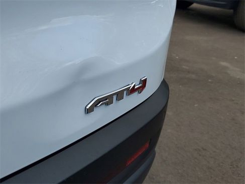 Used 2022 GMC Acadia AT4 w/ Technology Package image 30