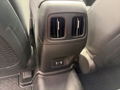 Used 2025 Hyundai Santa Cruz Limited image 24