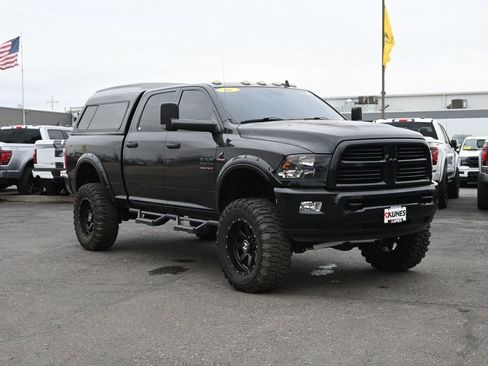 Used 2016 RAM 2500 Big Horn w/ Black Appearance Group image 6
