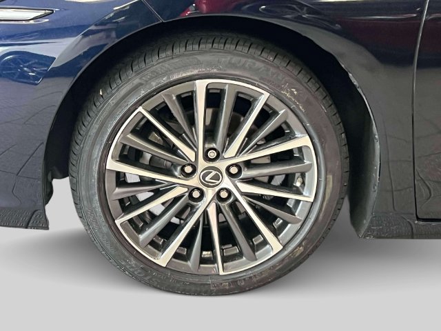 Certified 2022 Lexus ES 350 w/ Premium Package FWD image 7