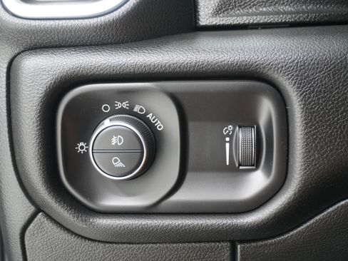Used 2024 RAM 1500 Lone Star AWD/4WD image 28
