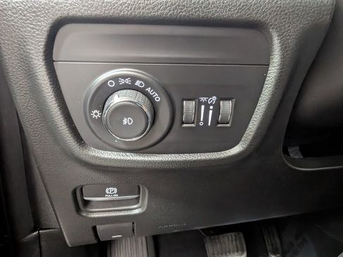 Used 2023 Jeep Grand Cherokee L Summit image 13