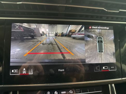 Used 2022 Audi Q8 Premium Plus image 6