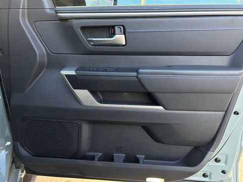 Used 2025 Toyota Tundra Platinum image 31