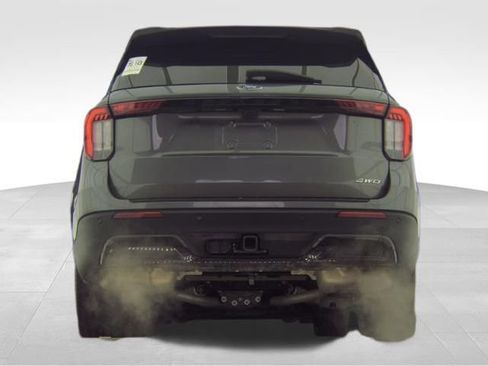 Used 2025 Ford Explorer ST-Line w/ Premium Package image 11