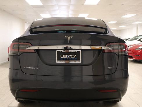 Used 2018 Tesla Model X 75D image 6