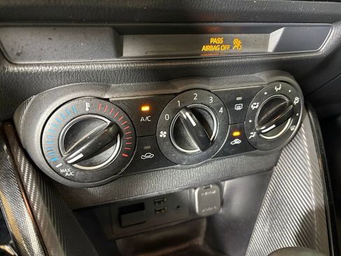 Used 2017 Toyota Yaris iA image 55