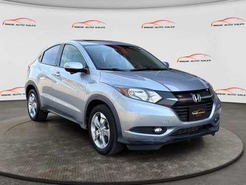 Used 2017 Honda HR-V EX image 5
