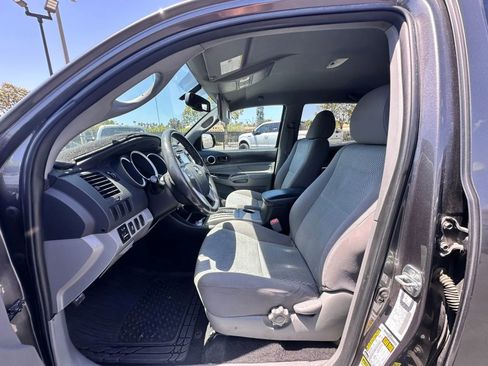 Used 2013 Toyota Tacoma 2WD Double Cab w/ SR5 Pkg image 18