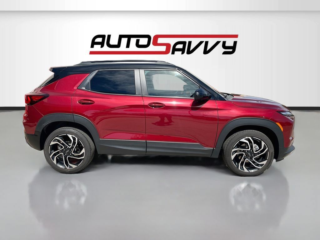 Used 2024 Chevrolet TrailBlazer RS w/ Convenience Package AWD/4WD image 8