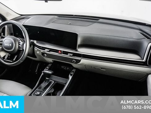 Used 2025 Kia Sorento S w/ Panoramic Sunroof Package FWD image 17
