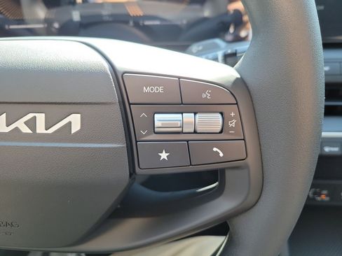 New 2026 Kia K4 FWD image 25