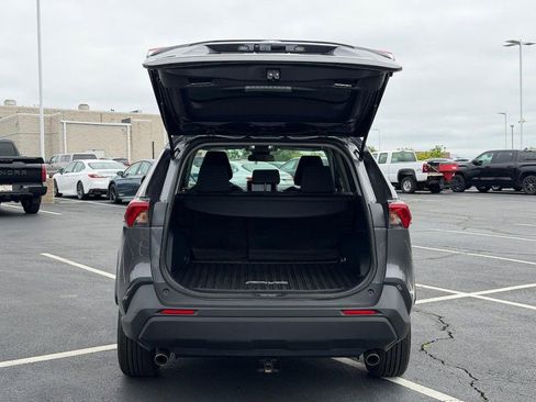 Used 2024 Toyota RAV4 LE AWD/4WD image 4