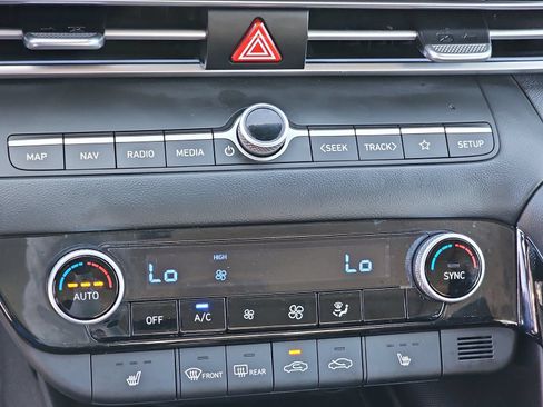 Certified 2023 Hyundai Elantra Limited w/ Cargo Package FWD image 25