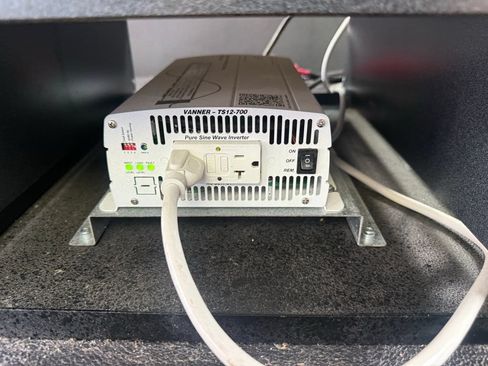 Used 2019 Ford Transit 150 XLT RWD image 49