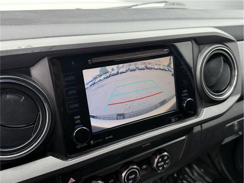 Used 2019 Toyota Tacoma TRD Sport RWD image 15