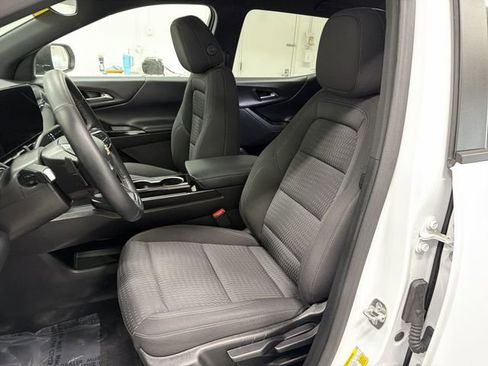 Certified 2025 Chevrolet Equinox LT image 19