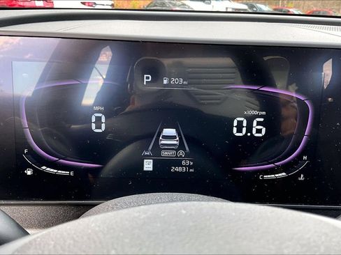 Used 2023 Kia Sportage EX image 12