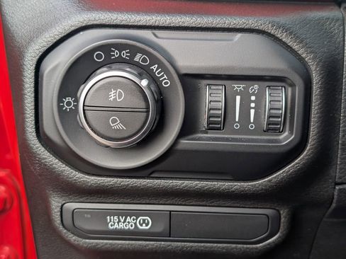 Used 2020 Jeep Gladiator Rubicon image 30