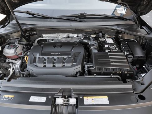 Used 2023 Volkswagen Tiguan SE R-Line FWD image 15