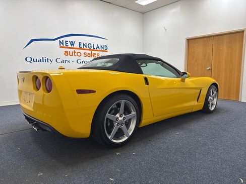 Used 2005 Chevrolet Corvette Convertible w/ Preferred Equipment Group RWD image 7