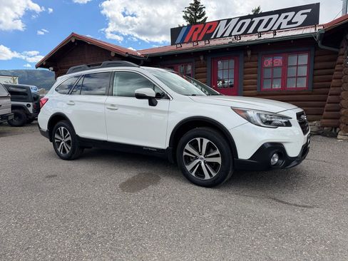 Used 2018 Subaru Outback 2.5i Limited AWD/4WD image 1