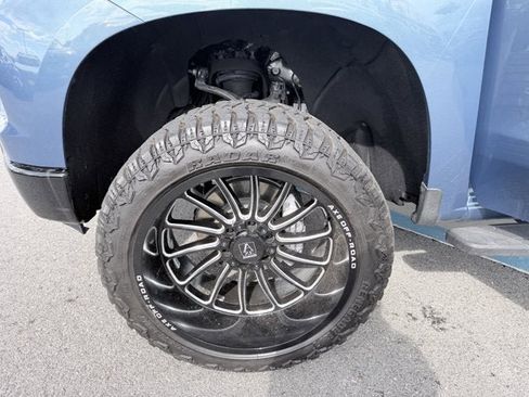 Used 2024 Chevrolet Silverado 1500 LT Trail Boss w/ Convenience Package II image 25