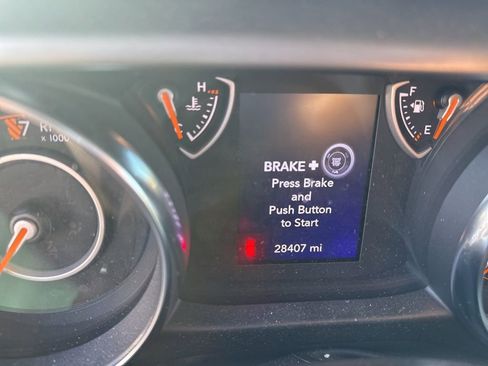 Used 2022 Jeep Wrangler Unlimited Sport image 9