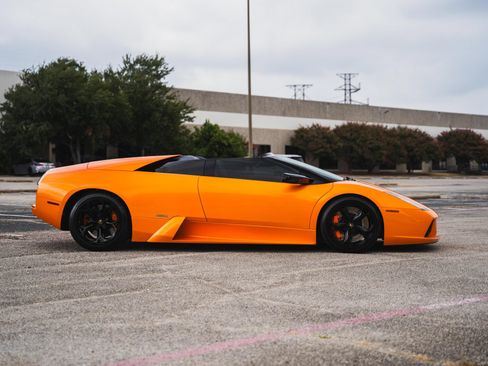 Used 2005 Lamborghini Murcielago Roadster AWD/4WD image 31