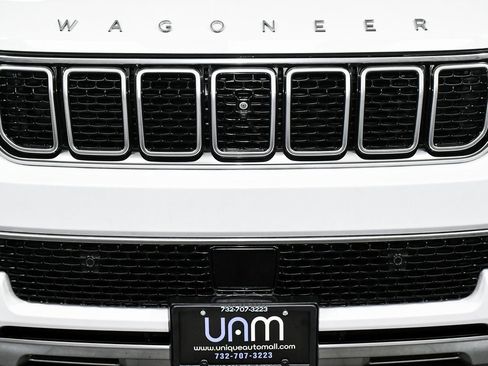 Used 2022 Jeep Wagoneer Series III w/ Premium Group I image 79